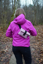 Įkelti vaizdą į galerijos rodinį, Rausvos spalvos Tašiukas Per petį