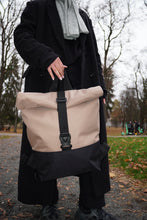 Įkelti vaizdą į galerijos rodinį, XL Nude kuprinė