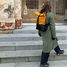 Įkelti vaizdą į galerijos rodinį, XL Geltonos spalvos kuprinė