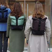 Įkelti vaizdą į galerijos rodinį, L Rudos spalvos kuprinė